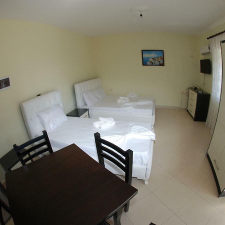 Rama Apartments Sarandë Esterno foto