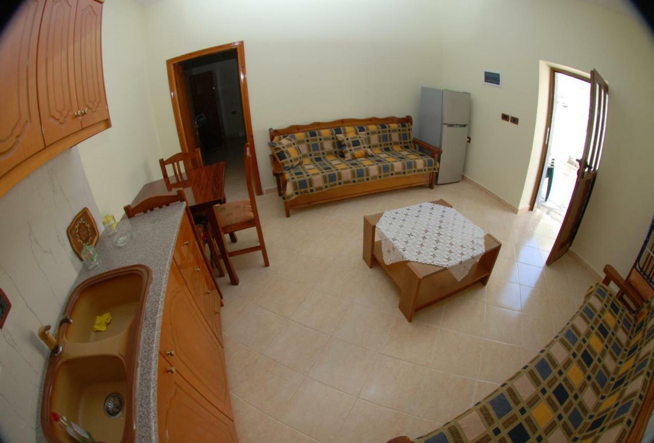 Rama Apartments Sarandë Esterno foto