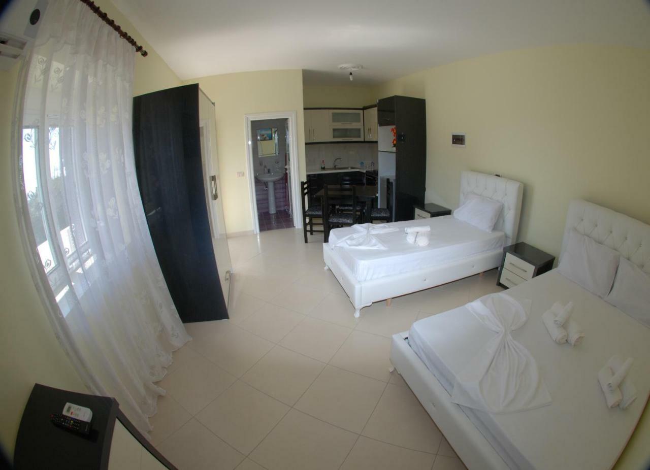 Rama Apartments Sarandë Esterno foto