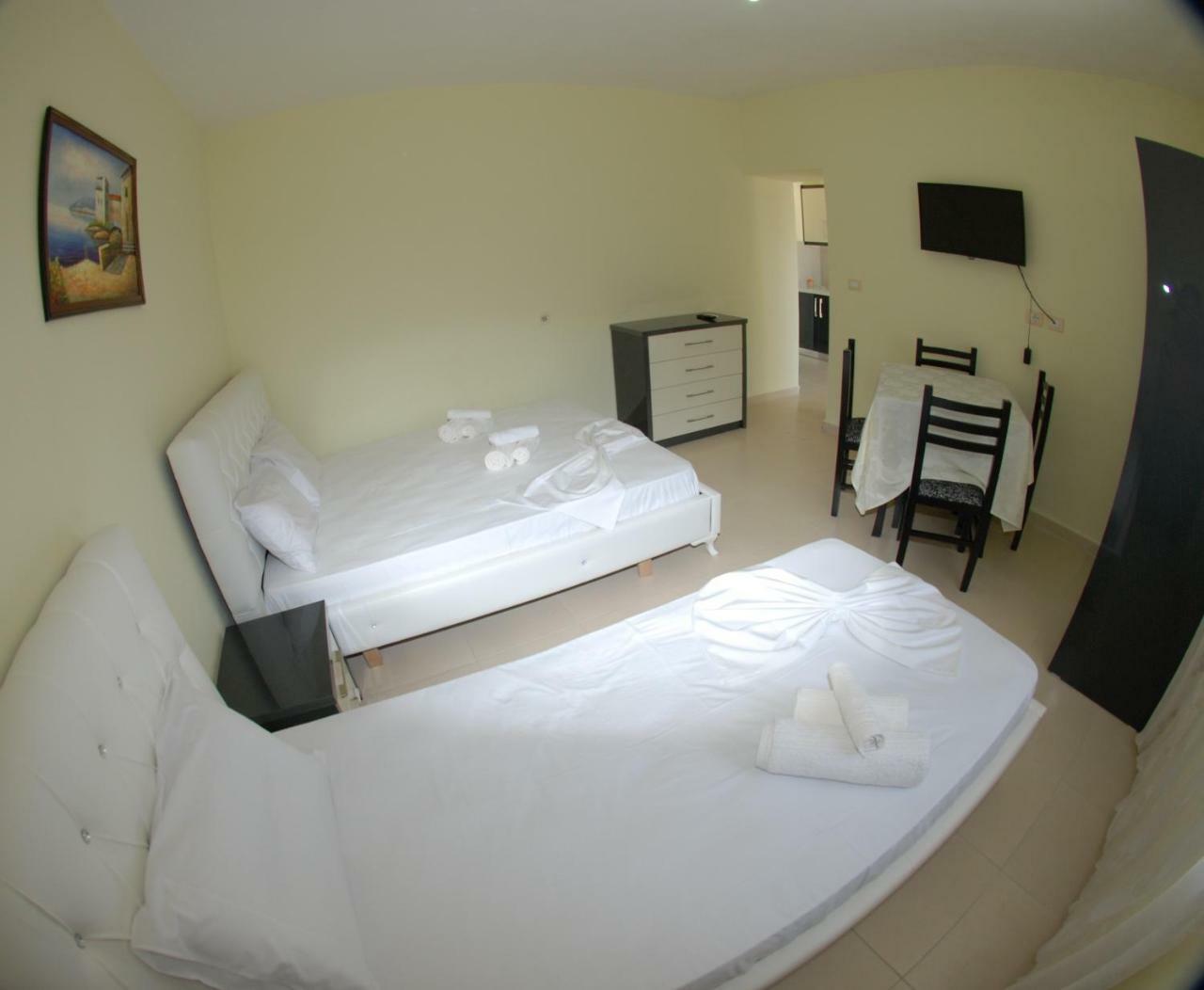 Rama Apartments Sarandë Esterno foto