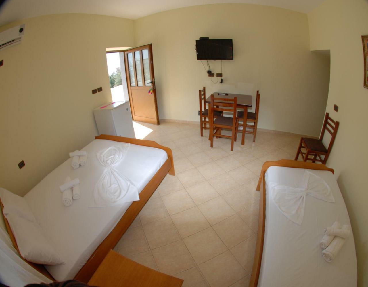 Rama Apartments Sarandë Esterno foto